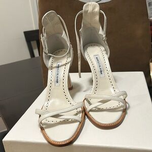 Manila blahnik white sandal